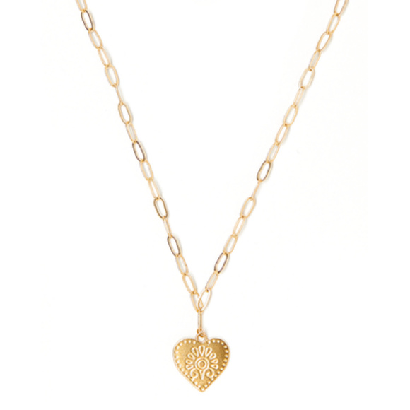 TESS + TRICIA Gold-plated Heart Pendant Necklace - Picture 5 of 5